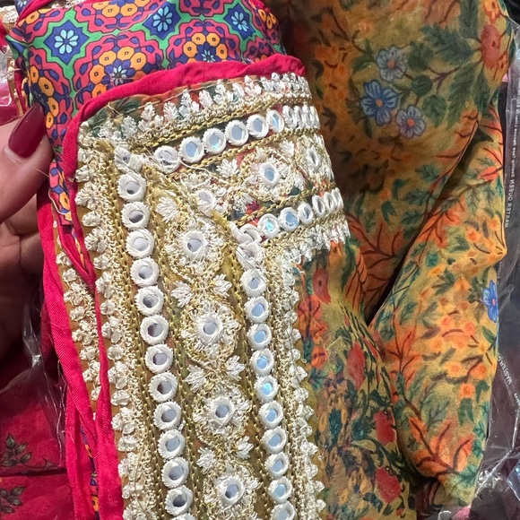 Hussain reher brand new - Picture 5 of 8